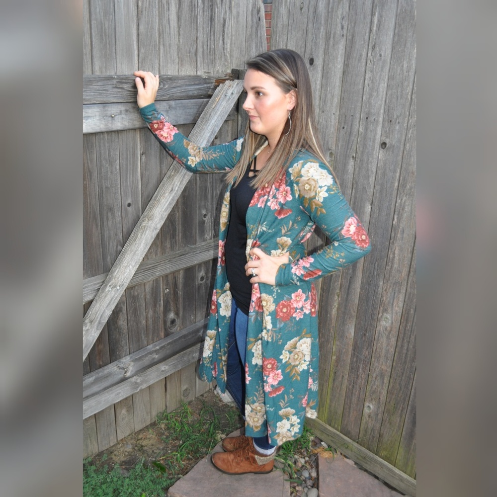 Haptics Hunter Green Floral Duster Sweater - Picture 3 of 4